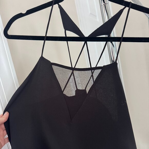 Greylin tank with sheer v front - Picture 2 of 4